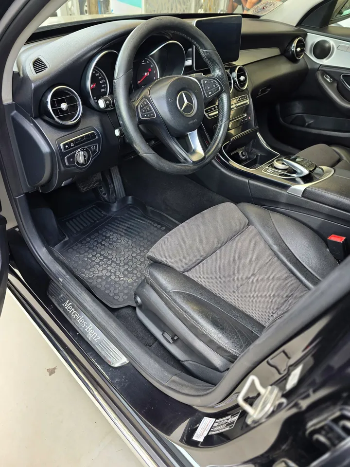 Mercedes-Benz C180 2014 Sedan – photo 3