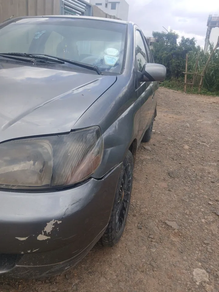 Toyota Platz 2001 Automatic – photo 4