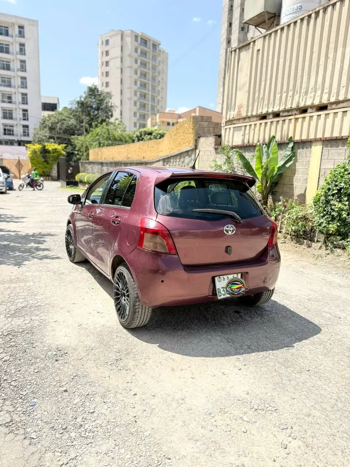 Toyota Yaris Compact 2007 – photo 4