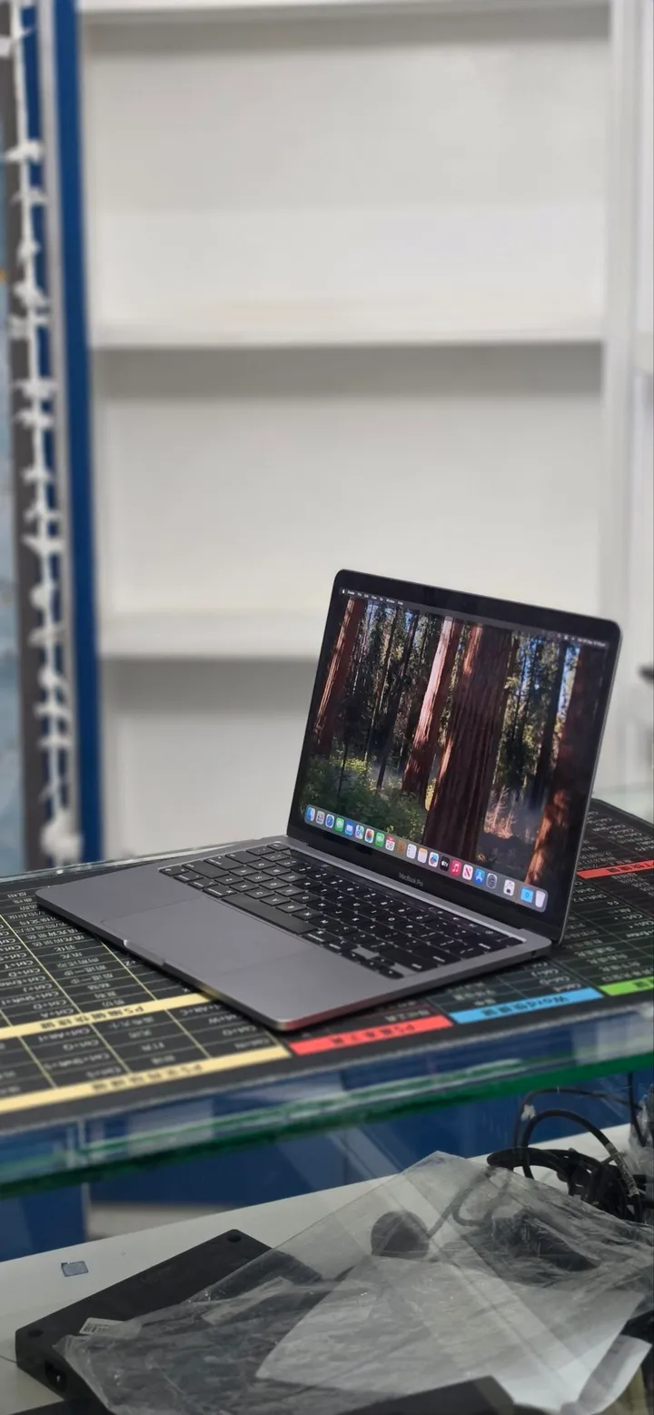 Apple M1 Pro 14 inch 2021 – photo 3
