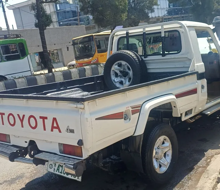 Toyota Land Cruiser 1HZ 2015 – photo 4