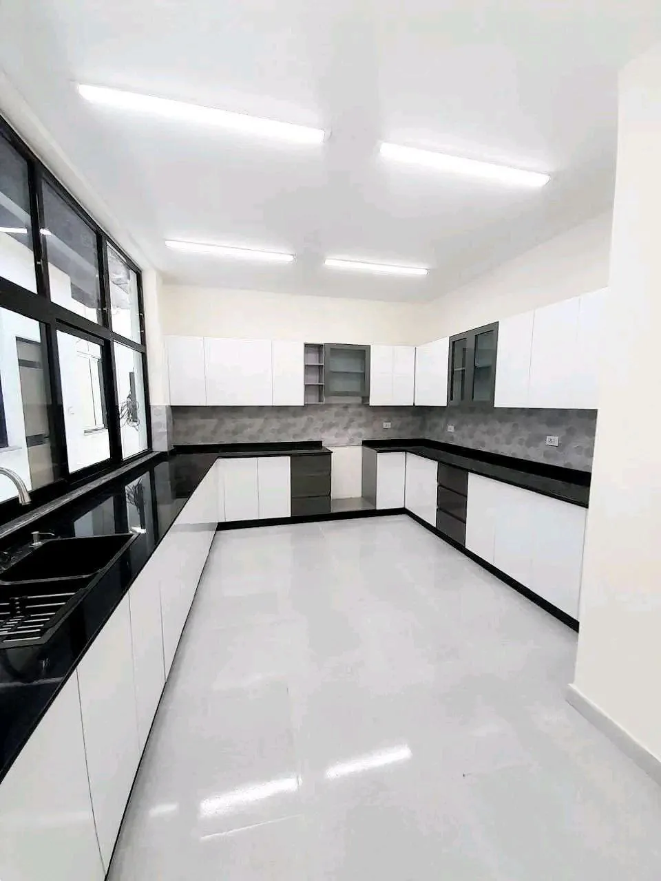 Luxury Villa for Sale Wesen – photo 4