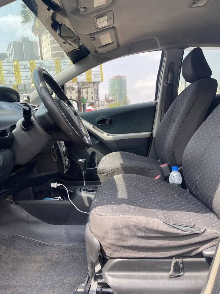 Toyota Yaris Compact 2008 – photo 5