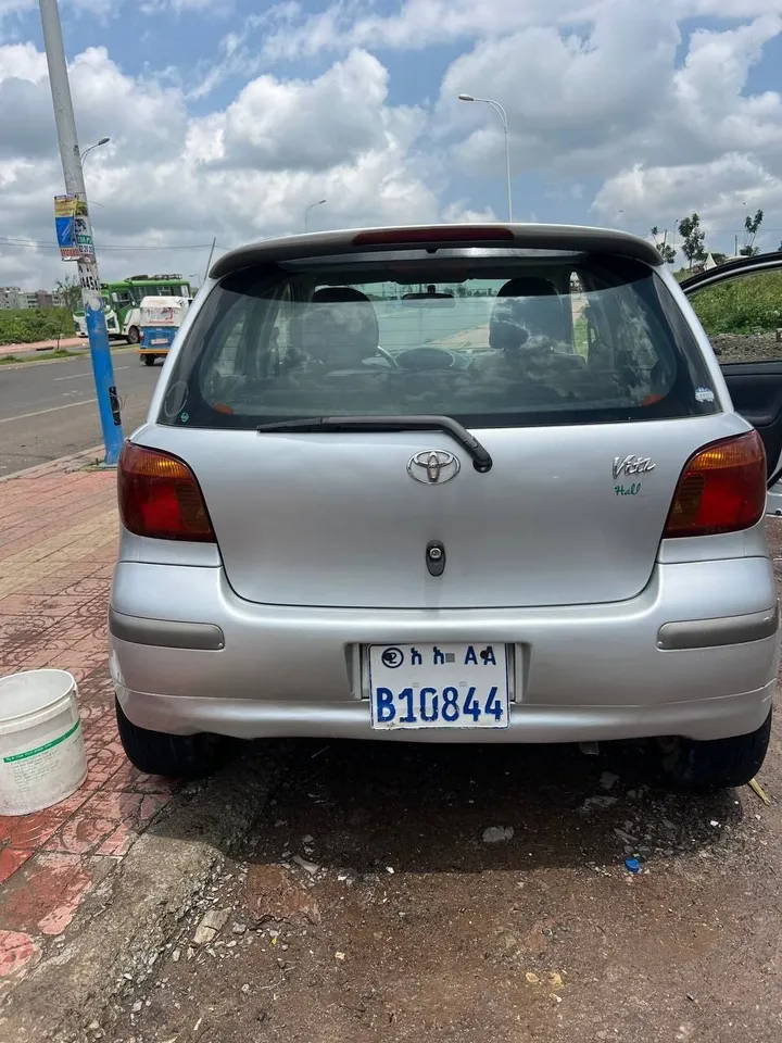 Toyota Vitz 2002 Automatic – photo 5