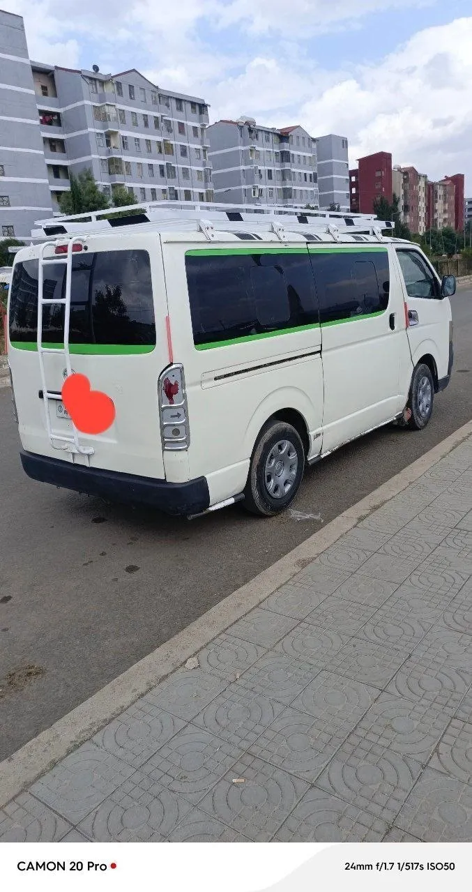 Toyota Abadula 2007 Diesel Van – photo 7