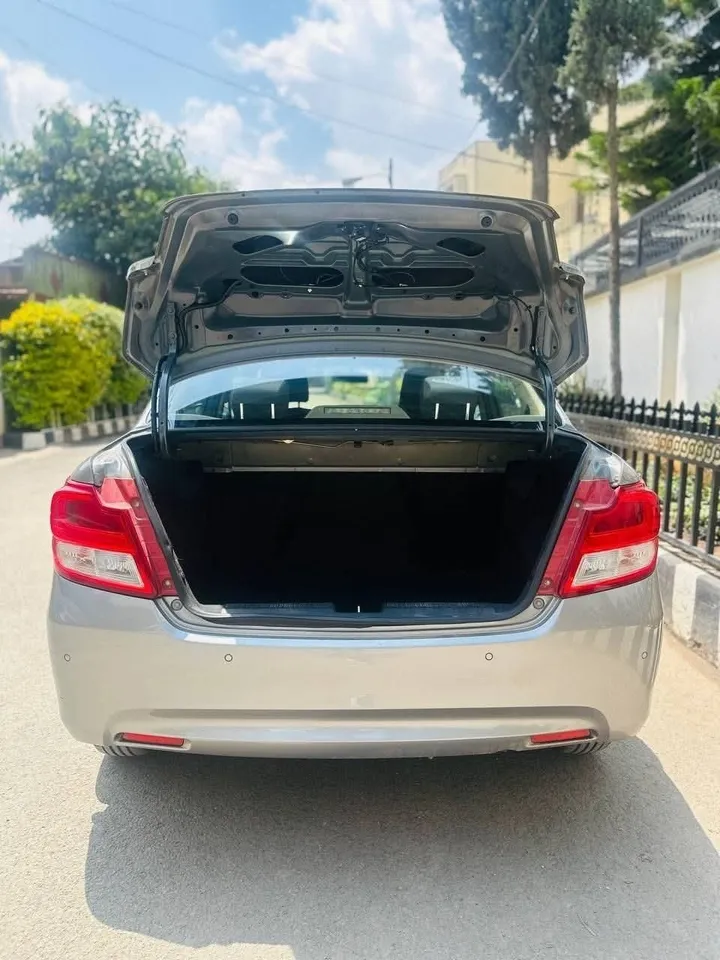 Suzuki Dzire 2022 Automatic – photo 8