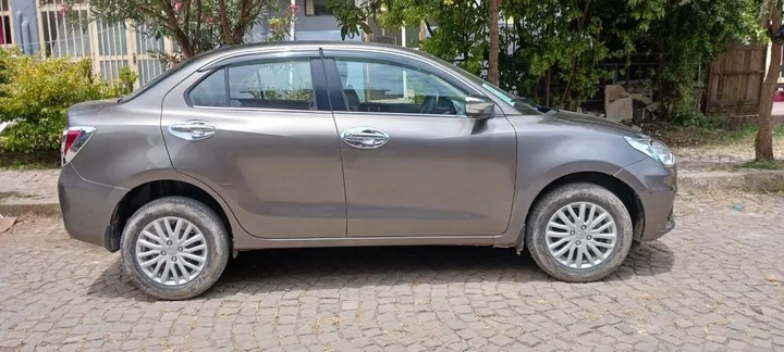 Suzuki Dzire 2022 Automatic – photo 3