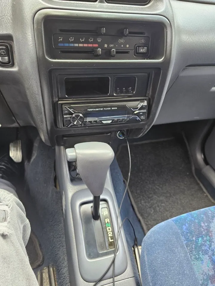 Daihatsu Terios 2000 Automatic – photo 8