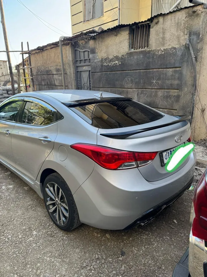 Hyundai Avante 2012 GDI Automatic – photo 4