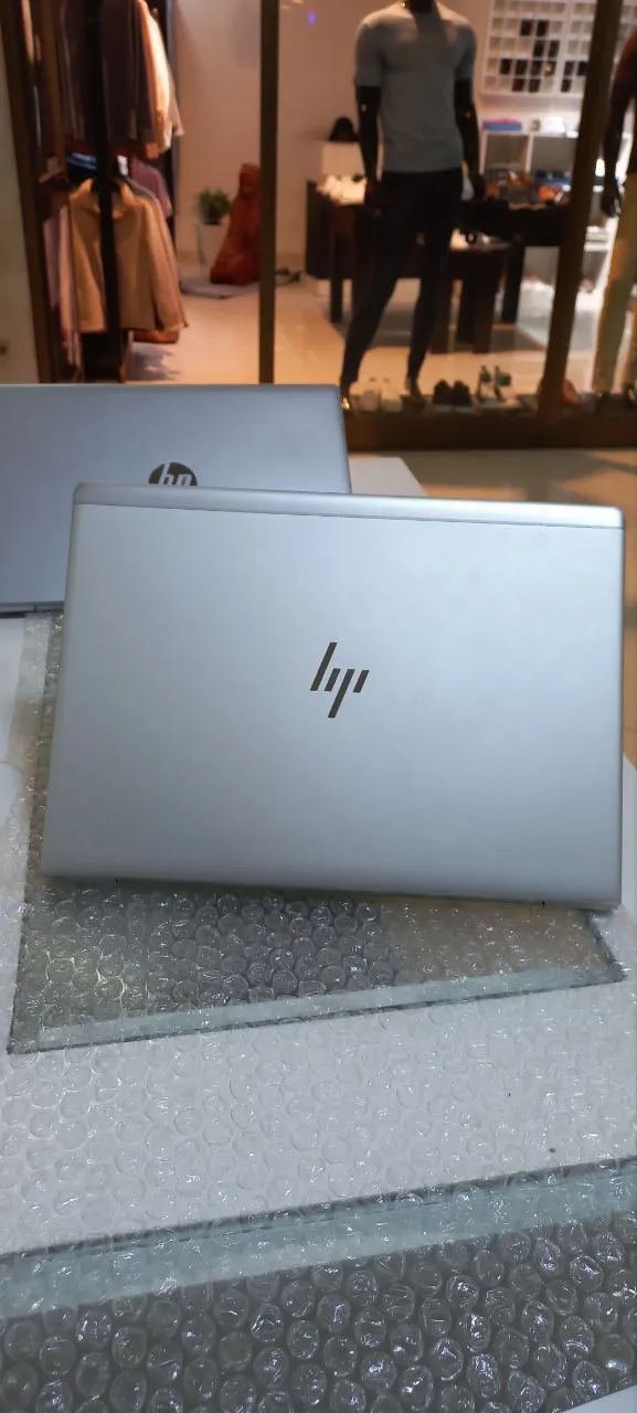 HP EliteBook 840 G5 8GB 256GB – photo 3