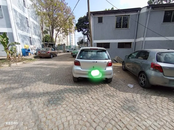 Toyota Vitz 2001 Automatic – photo 4
