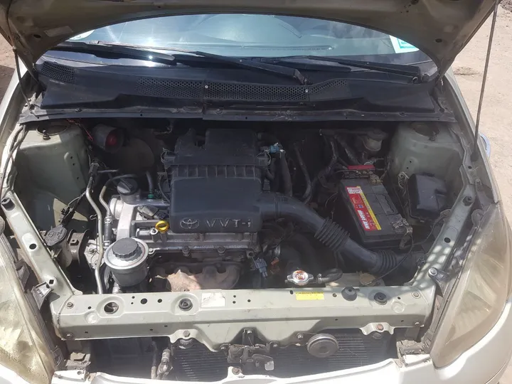 Toyota Vitz 2002 Automatic – photo 7