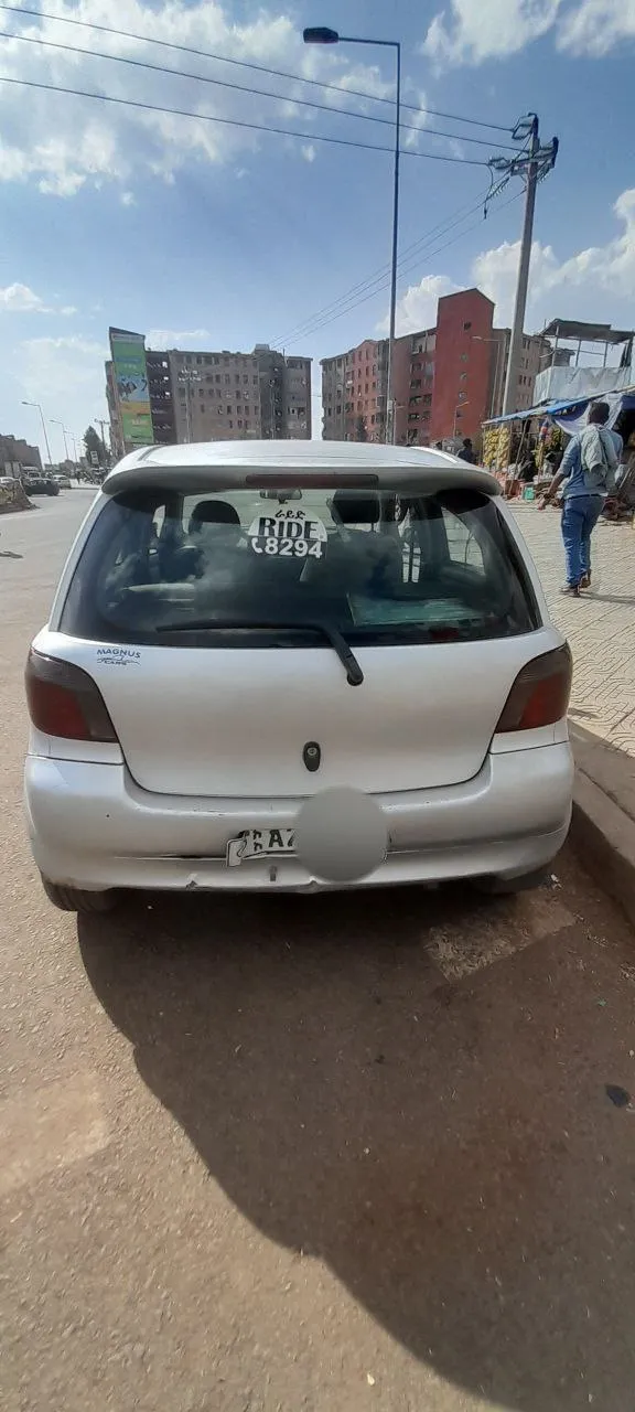 Toyota Vitz 2001 Automatic – photo 4