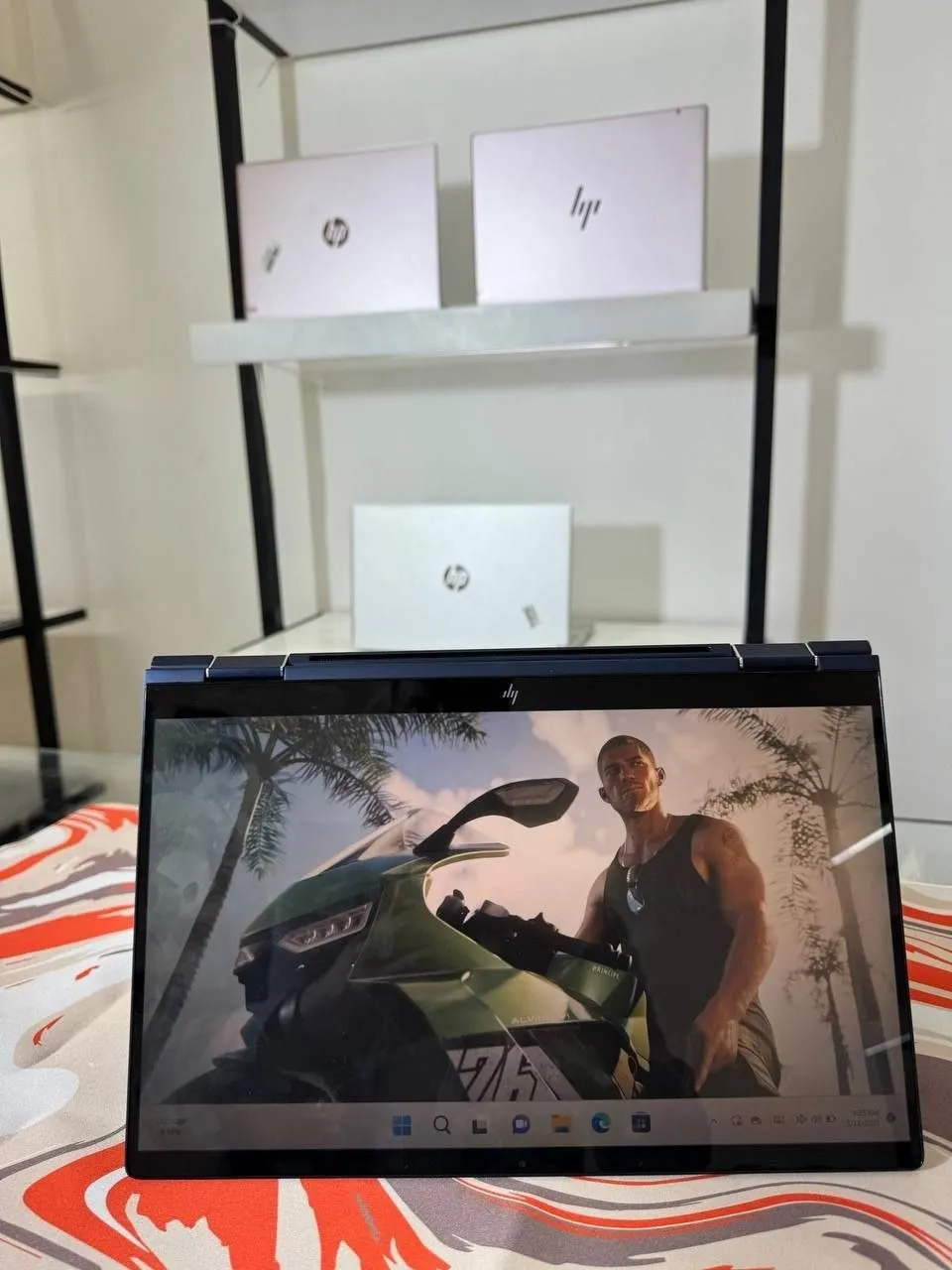 HP EliteBook Dragonfly G2 Laptop – photo 4