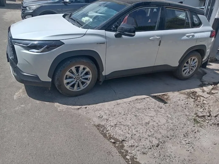 Toyota Corolla Cross 2024 Hybrid – photo 3