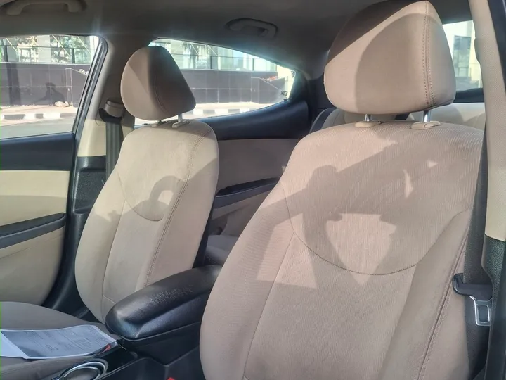 Hyundai Elantra 2014 Automatic – photo 7