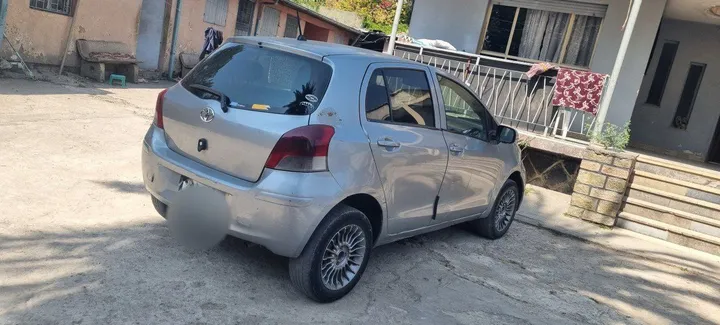 Toyota Yaris Compact 2008 – photo 5