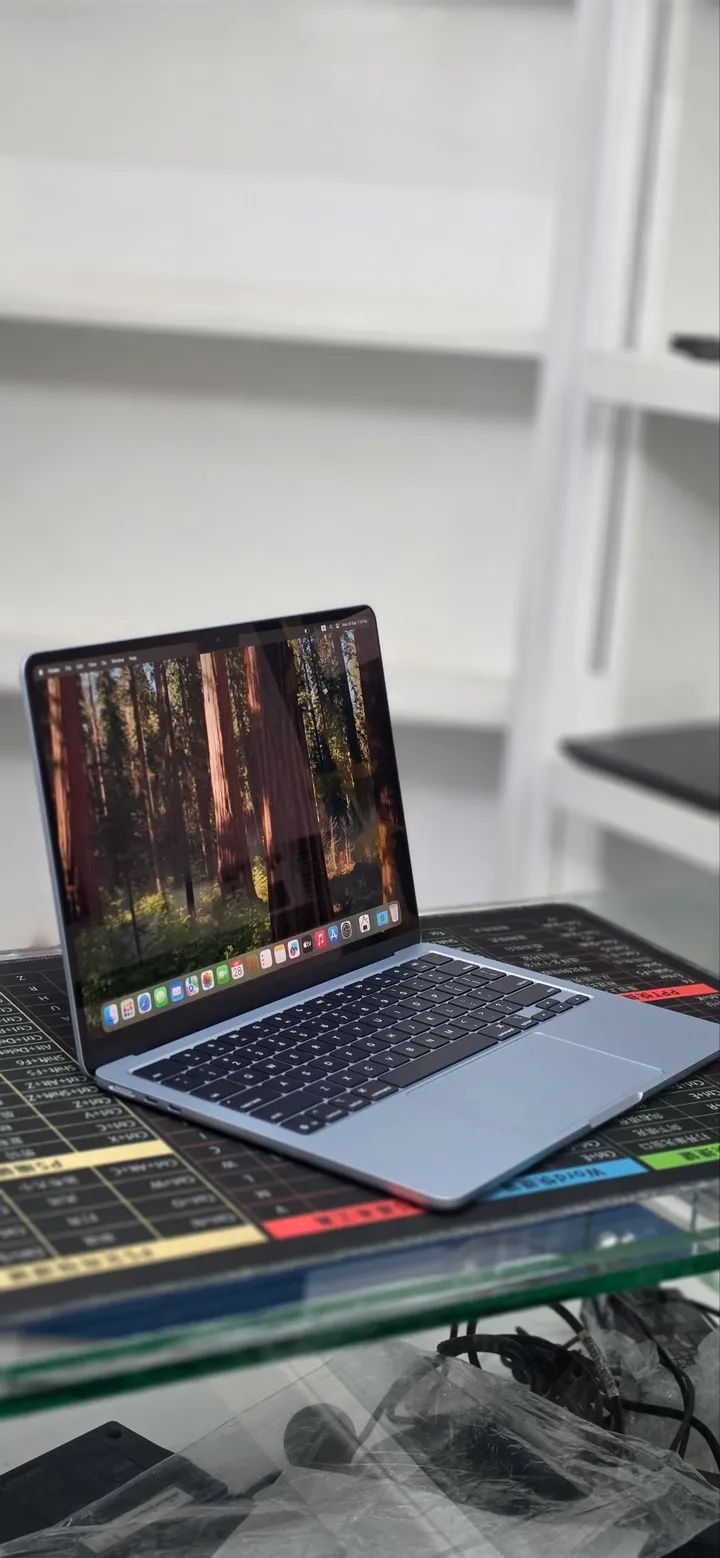 Apple MacBook Air M4 2025 – photo 3