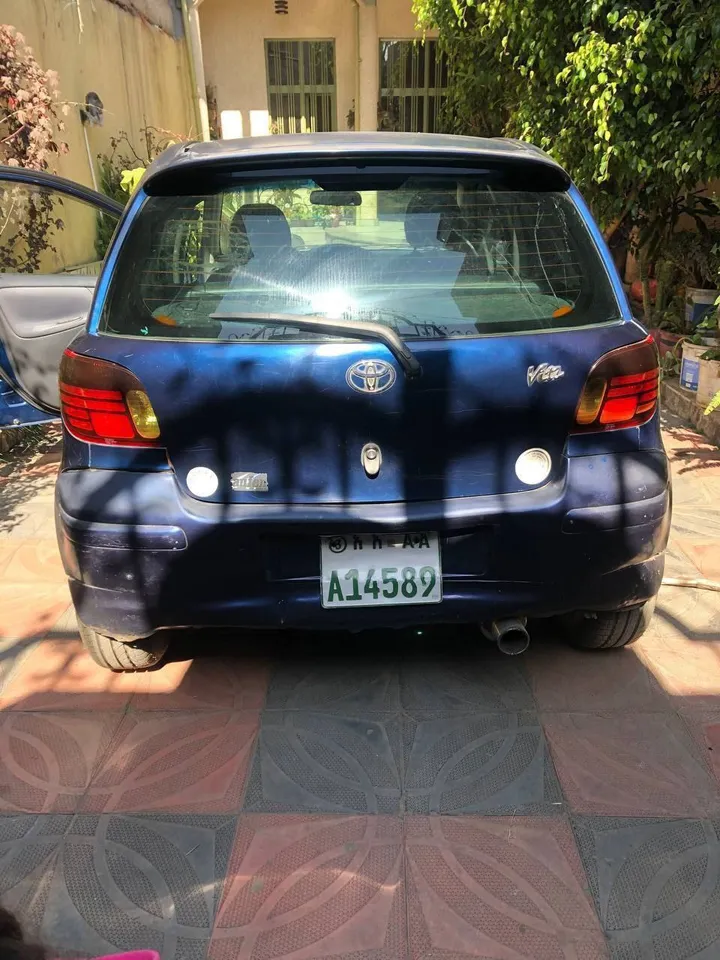 Toyota Vitz 2002 Automatic – photo 3