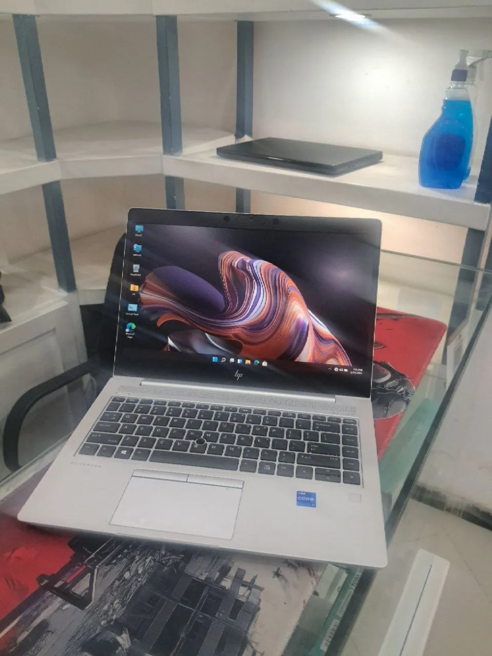 HP EliteBook Core i7 8th Generation – photo 3