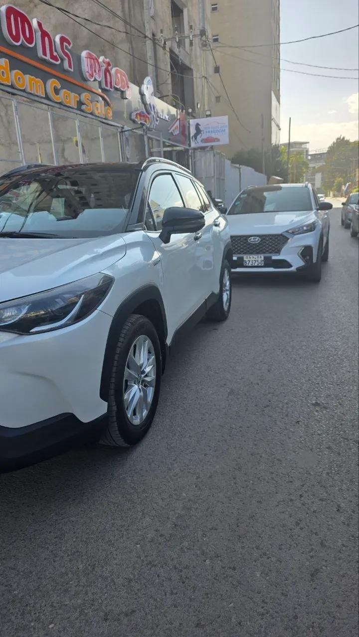 Toyota Corolla Cross Hybrid 2022 – photo 6