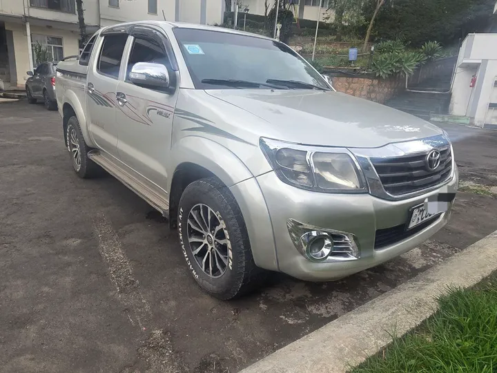 Toyota Hilux Double Cab 2013 – photo 3