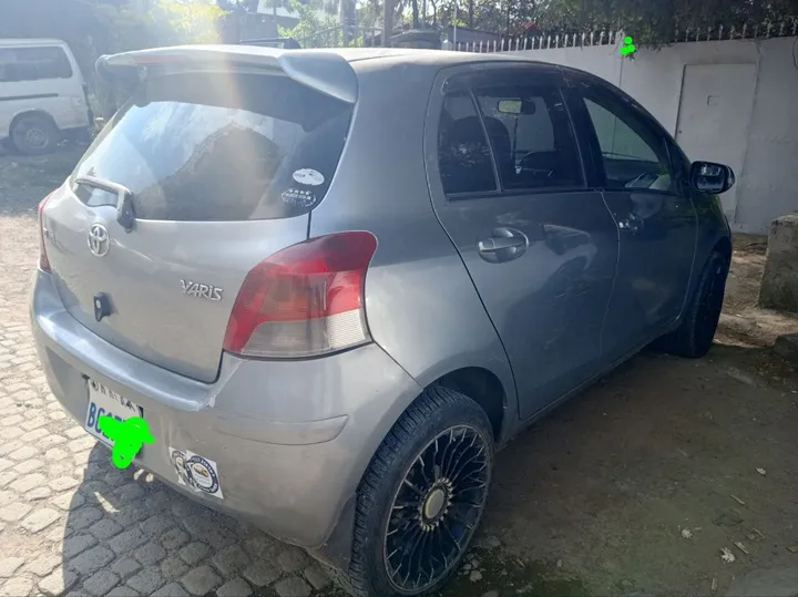 Toyota Yaris Compact 2008 – photo 3