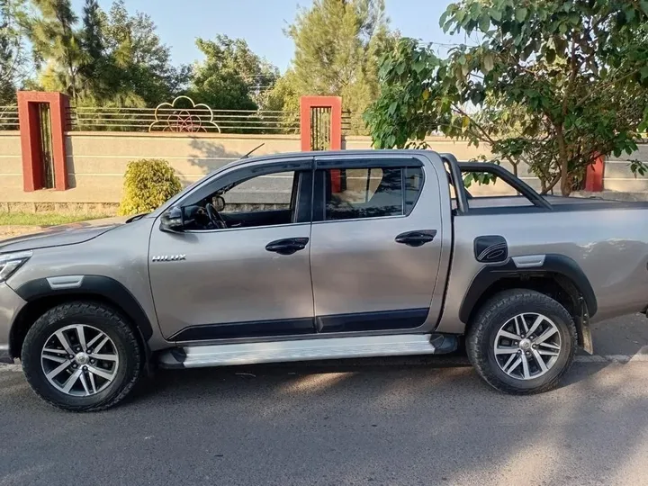 Toyota Revo Double Cab 2020 – photo 4