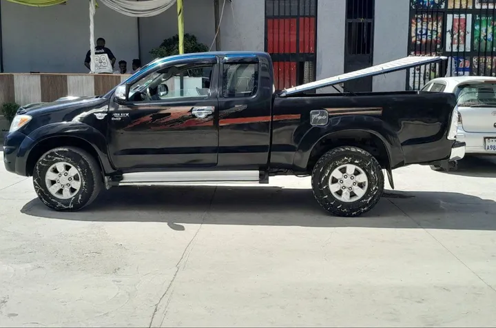Toyota Hilux Extra Cab 2008 – photo 6