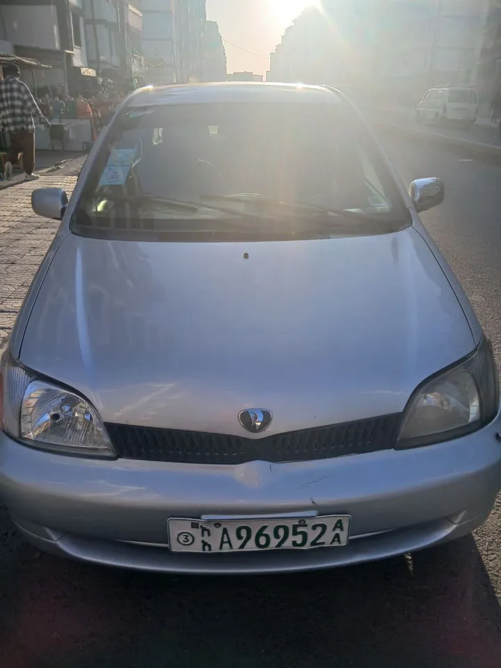 Toyota Platz 2001 Automatic – photo 4