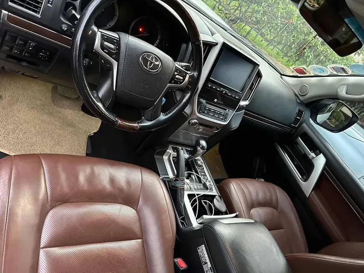 Toyota Landcruiser V8 VXR 2020 – photo 3