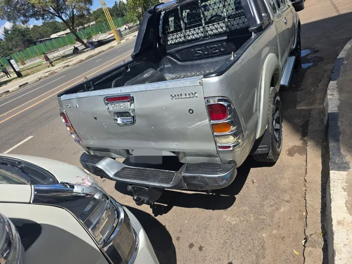 Toyota Hilux King Cab 2009 – photo 6