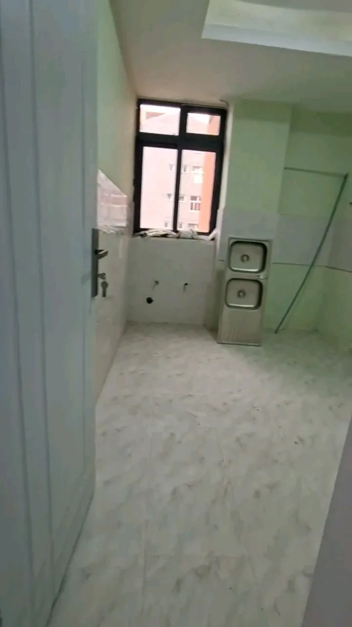 Modern 3 Bedroom Condo Ayat 49 – photo 10