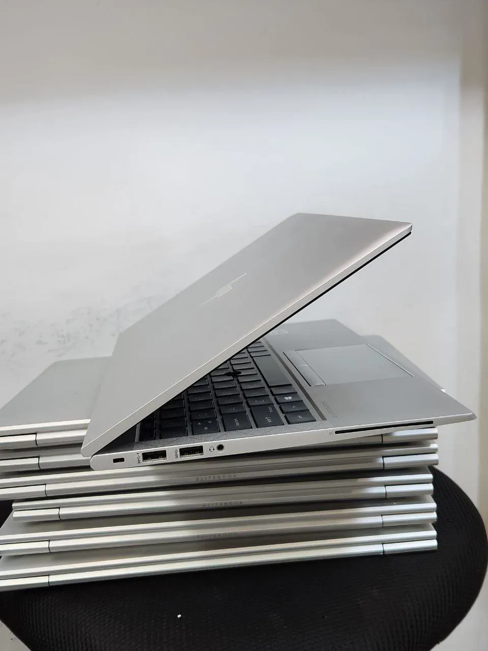 HP EliteBook 840 G7 Touch Laptop – photo 5