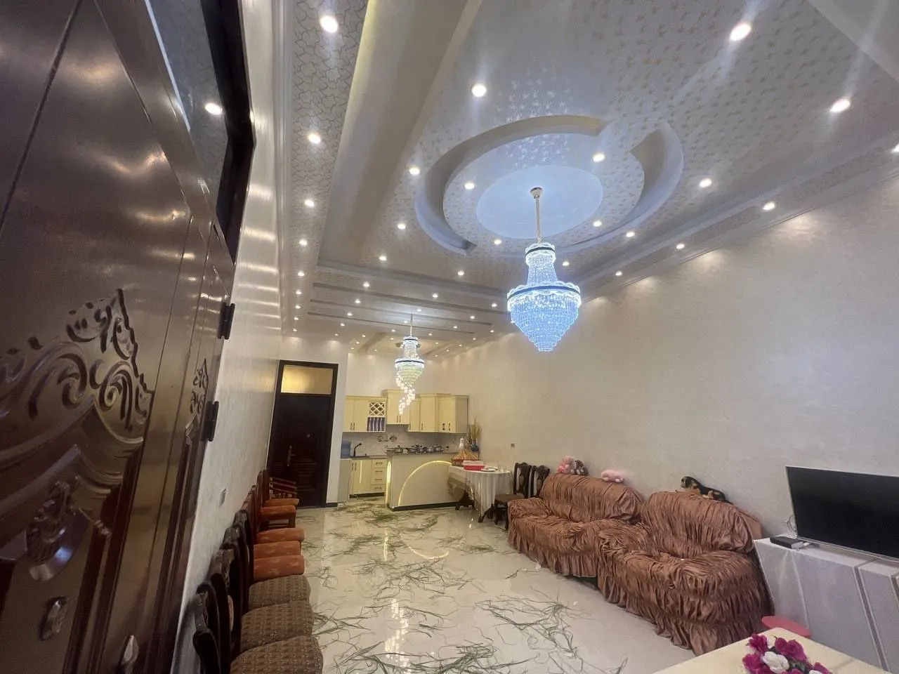Modern 7 Bedroom Villa in Tafo – photo 5