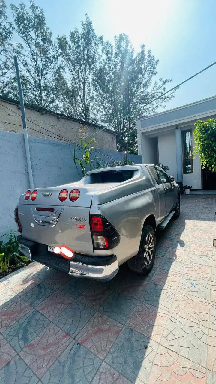 Toyota Hilux Extra Cab 2017 – photo 6