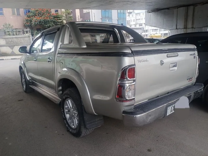 Toyota Hilux Double Cab 2014 – photo 3