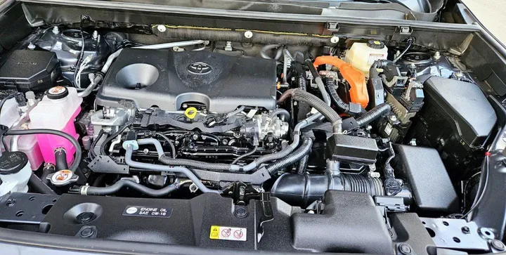 Toyota RAV4 2023 Hybrid Full-Option – photo 7