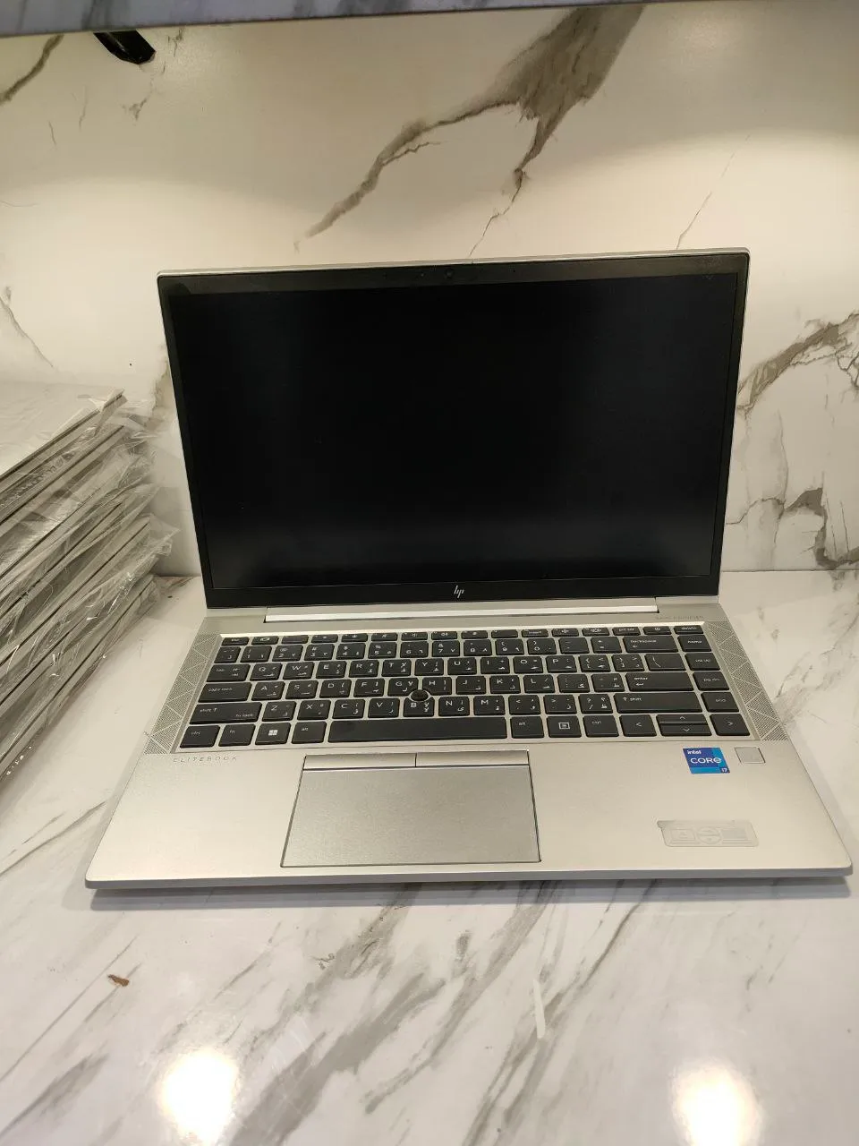 HP EliteBook 830 G8 Laptop – photo 4