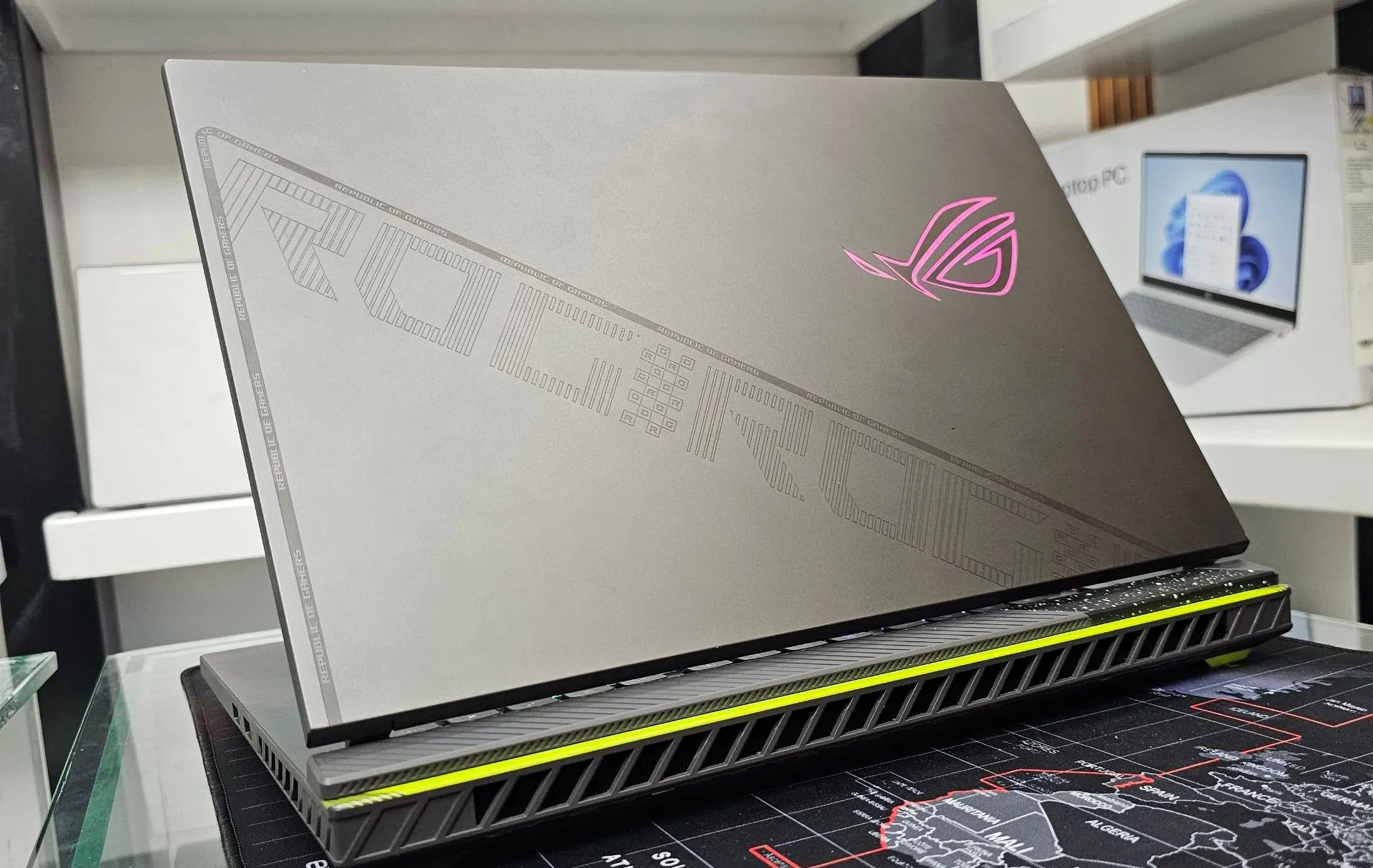 Asus ROG Strix i9 RTX 4060 – photo 3
