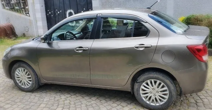 Suzuki Dzire 2022 Gray Sedan – photo 4