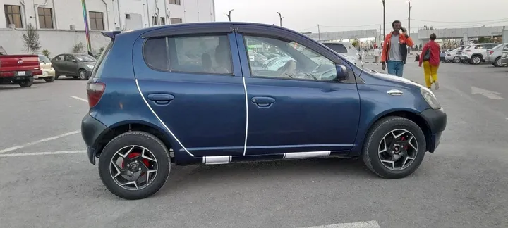 Toyota Vitz 2001 Automatic – photo 4