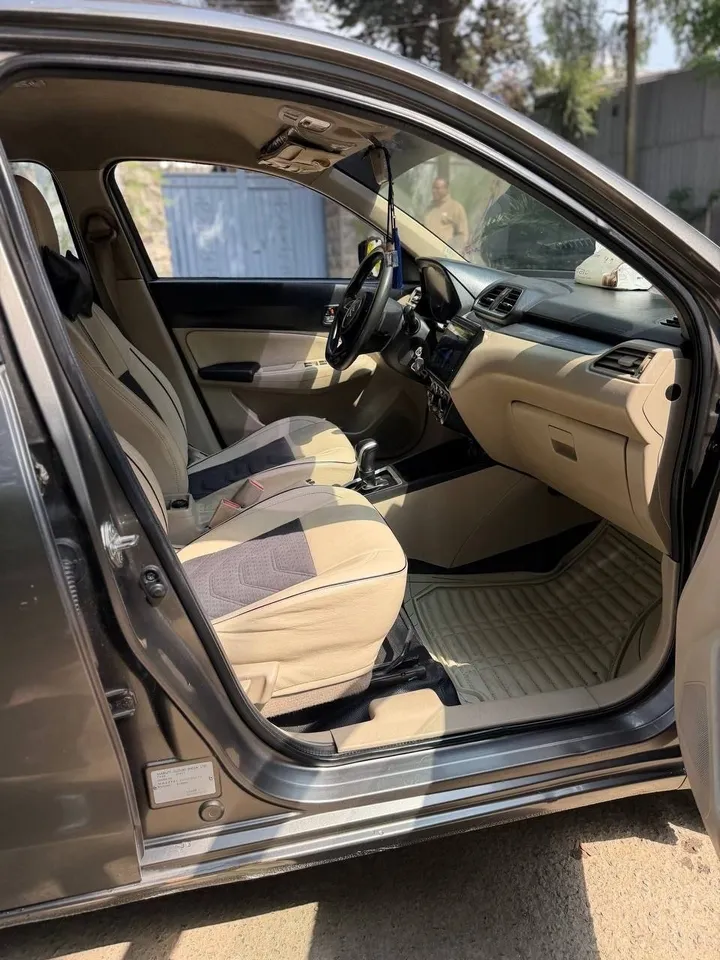 Suzuki Dzire 2021 Automatic – photo 4