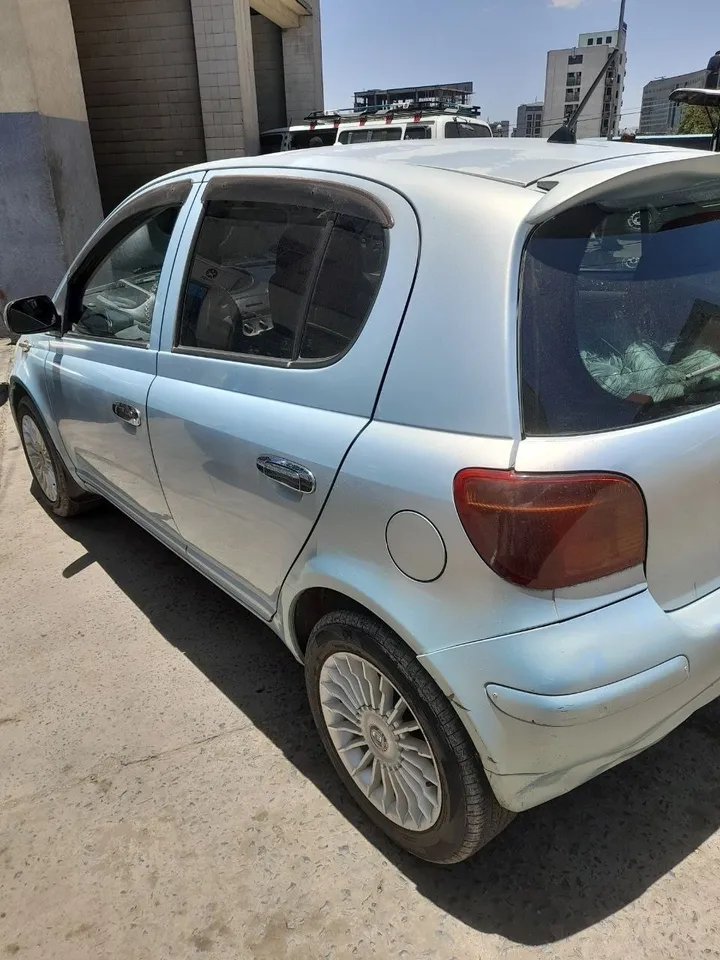 Toyota Vitz 2004 Automatic – photo 3