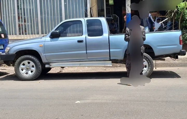Toyota Hilux Hard Body 2003 Manual – photo 4