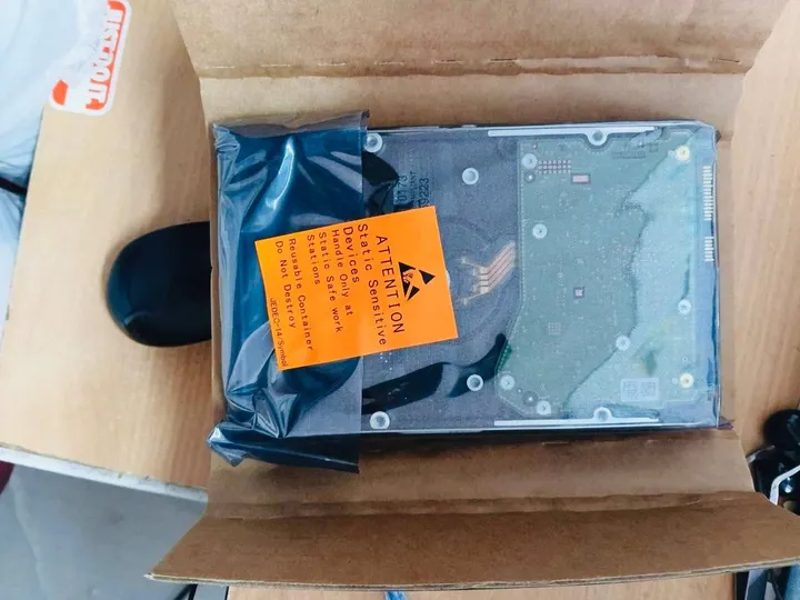 WD Ultrastar DC HC520 12TB HDD – photo 3