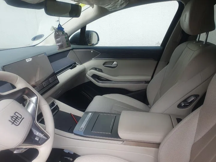2025 BYD Tang L Exclusive – photo 3