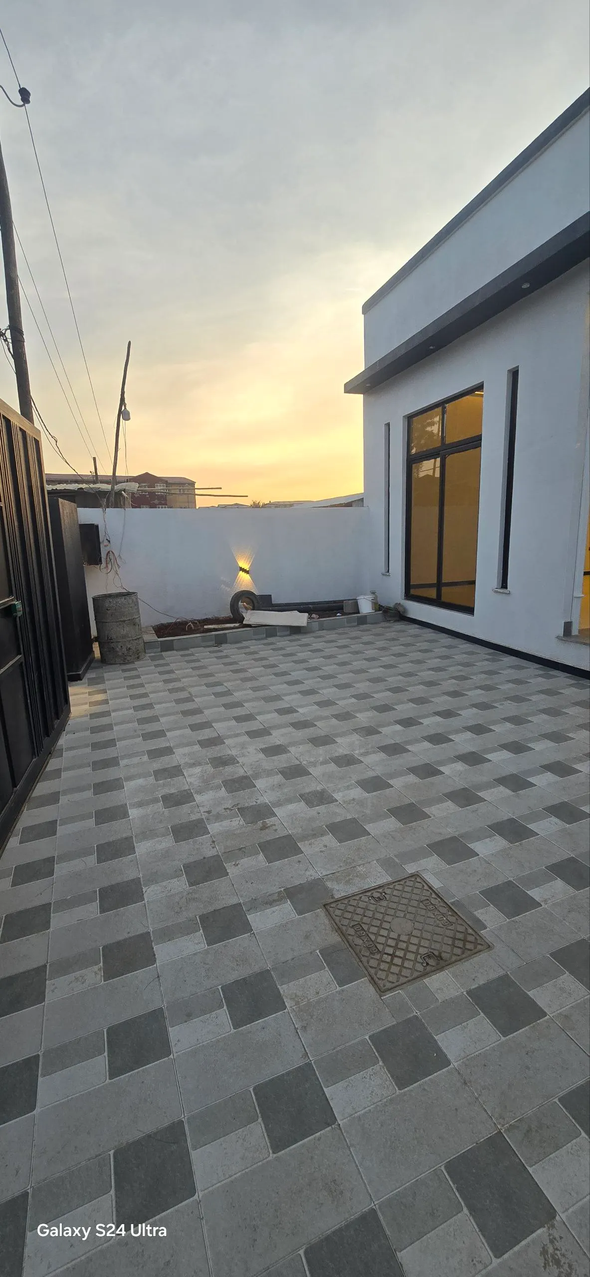 Modern 3-Bedroom Villa in Summit – photo 8