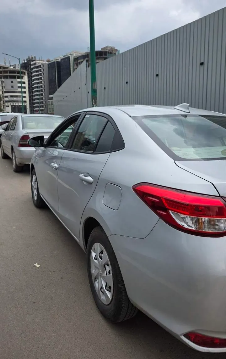 Toyota Yaris Sedan 2020 Automatic – photo 4