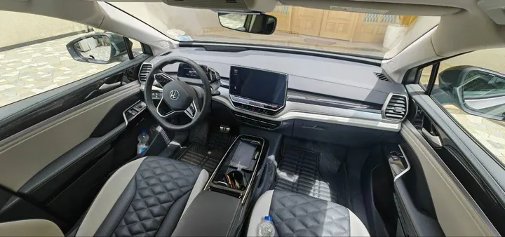 Volkswagen ID.6 Crozz Pro EV 2024 – photo 4